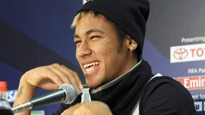 برشلونة يقدم 