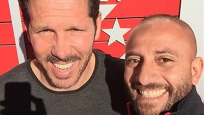 شيتوس يلتقط «سيلفي» مع سيميوني في مدريد