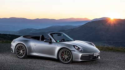 بورش تحافظ على التصميم الاعتيادي بسيارتها المكشوفة