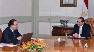 السيسي يلتقي وزير الاتصالات.. يبحث خطة عمل الوزارة خلال الفترة المقبلة.. يؤكد دعم الدولة للقطاع.. يطالب بمد مختلف الوزارات والمؤسسات بأحدث التكنولوجيا.. يطالب بخلق فرص عمل جديدة للشباب