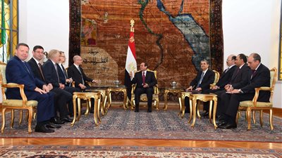 تفاصيل جلسة المباحثات بين «السيسي» ووفد روسيا.. «روس أتوم» تؤكد تقدير «بوتين» للعلاقات الروسية مع مصر في كل المجالات.. والرئيس يشيد بالعلاقات التاريخية الممتدة والمتميزة 