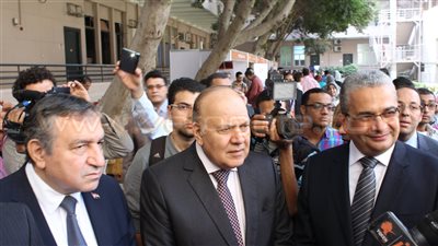 بالصور .. بدء فعاليات معرض القاهرة الدولى للابتكار