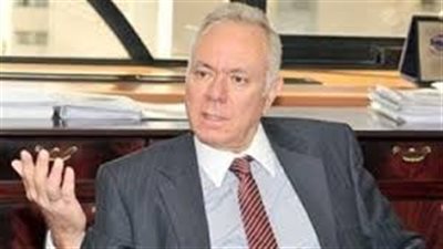 الزاهد: لا نية لفرض ضرائب على ودائع البنوك