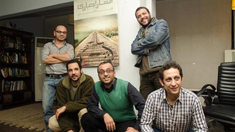 فريق مسار إجباري-صورة
