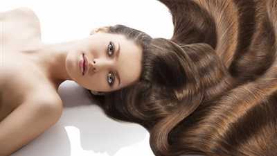 وصفة سحرية بالمياه الغازية تجعل شعر ك ناعم كالحرير