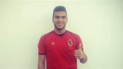 الفلسطيني حامد حمدان يوقع للأهلي 5 مواسم