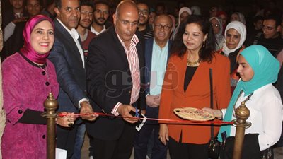 الأمير ظار يحتضن معرض «من وحي التجريدية» (صور)