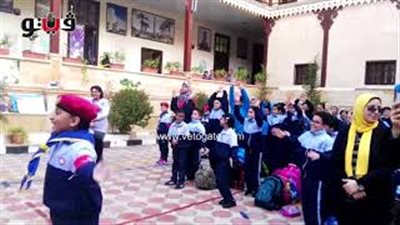 مدرسة اليونانية الحديثة ببورسعيد تبدأ يومها بتمارين الزومبا (فيديو)