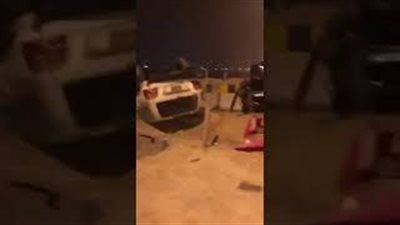 حادث مروري مروع في الكويت (فيديو)