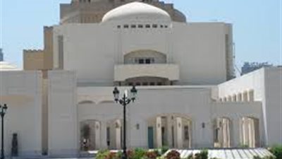 العاملون بالأوبرا يجمعون توقيعات لإقالة وزير الثقافة