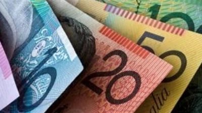 4 معلومات عن النقود البلاستيكية.. مصنوعة من البوليمر.. أستراليا أول دولة تستخدمها.. غير قابلة للتزوير.. خفيفة وقوية وقابلة للطي.. والبنك المركزي يستعد لإصدارها في 2020