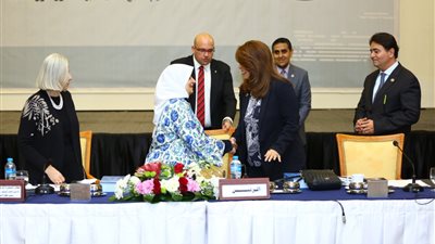 غادة والي تتسلم رئاسة مجلس وزراء الشئون الاجتماعية العرب (صور)