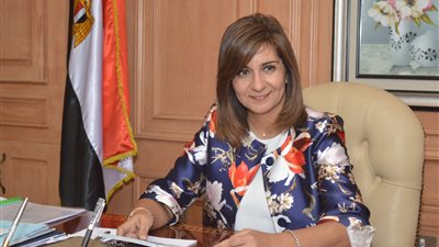 نبيلة مكرم تعرض تجربتها كوزيرة مصرية بمؤتمر «نساء على خطوط المواجهة»