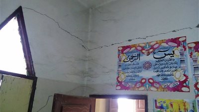 مسجد آيل للسقوط يهدد حياة مئات المصلين بطوخ (صور)