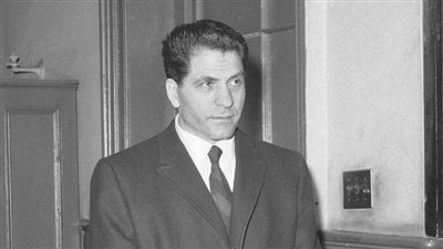 حكايات مساجين قضوا حياتهم خلف القضبان.. كمال الأب الروحي لسجناء المنيا.. «فهد الصعيد» قضى 44 سنة بسبب مشكلة ثأرية.. المنسي قتل جاره وخرج بسن 83.. وزعيم مافيا أمريكي أبرز المتهمين (صور)