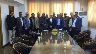 محافظ دمياط يلتقي مجلس إدارة نادي الزرقا لبحث تطويره