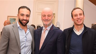 سراج وتوفيق يمثلان وفد الأهلي بفعاليات توقيع اتفاقية رابطة المحترفين