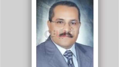 عميد «علوم أسيوط» يكشف تفاصيل اعتداء طالب على أستاذ بـ«بمشرط»
