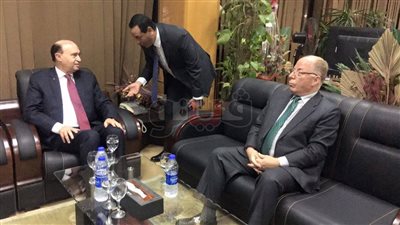 وزير الثقافة يصل الإسماعيلية لحضور افتتاح معرض قناة السويس
