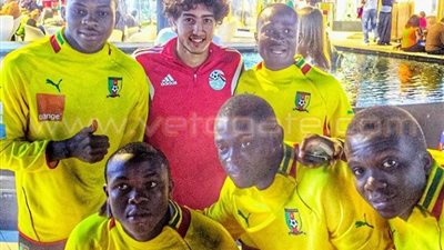 لاعب الأهلي يصطحب نجوم المنتخب الكاميرونى في جولة بـ«شرم الشيخ»