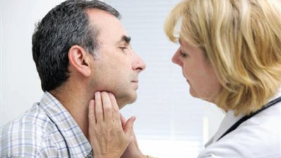 دراسة تكشف دور العلاج الهرموني للغدة الدرقية في شفاء الرئة