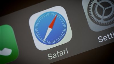 أبل تقدم تصفحا أكثر أمانًا لمستخدمي Safari مع دعم مفتاح أمان USB