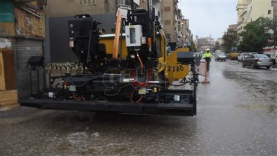 تزويد الفيوم بمعدات جديدة لإنجاز أعمال الصيانة العاجلة ورصف الطرق