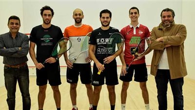 منتخب الإسكواش يصل القاهرة بلقب بطولة العالم
