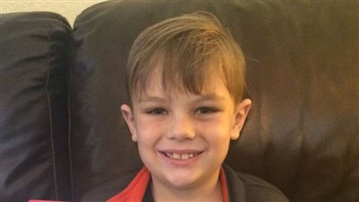 بالصور.. «أي باد» هدية لطفل أمريكي تبرع بمدخراته لإنقاذ مسجد