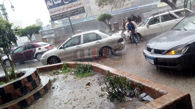 16 صورة ترصد غرق شوارع الزقازيق بمياه الأمطار