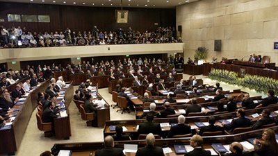 عضو بالكنيست يؤكد رفضه تجنيد العرب للخدمة فى الجيش الإسرائيلى