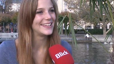 بالصور.. زوجة غيورة تهدد عارضة أزياء بالقتل بسبب صورها العارية