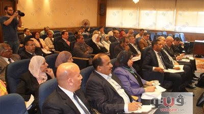 اقتصادية البرلمان تناقش أزمة بيع أسهم للشركات والبنوك في البورصة الأحد المقبل