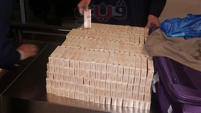 ضبط راكبة حاولت تهريب أمبولات طبية بمليون جنيه في مطار القاهرة