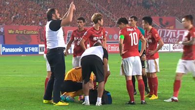 «حارس جوانزو» يغادر نهائي أبطال آسيا أمام الأهلي بسبب الإصابة