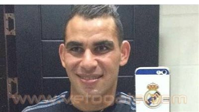 موبايل أحمد عيد يحمل شعار «ريـال مدريد»