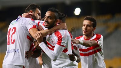 الزمالك يواصل احتلال قمة الدوري بثنائية في المصرى (فيديو)