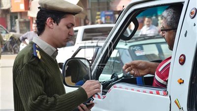 حملة مرورية بميادين وشوارع قنا استعدادا لاحتفالات رأس السنة