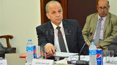 محافظ القليوبية يشارك في اجتماع لجنة استرداد الأراضي