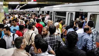 تعطل المترو بين محطتي السادات وجامعة القاهرة