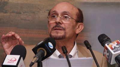 محمد صبحى يطالب رجال الأعمال بدعم مشروع 