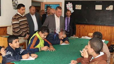 محافظ كفرالشيخ يتفقد مؤسسة «التثقيف الفكري» لذوي الاحتياجات الخاصة