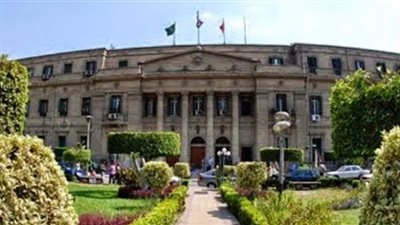 «تجارة القاهرة» تستعد للامتحانات بـ«الكاميرات»