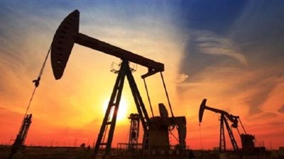 النفط يقفز 5% بعد اتفاق أوبك على خفض الإنتاج