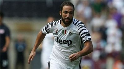 هيجواين يقود هجوم يوفنتوس أمام أولمبياكوس بدوري الأبطال