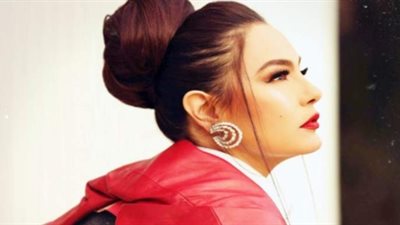 شريهان تحتفل بعيد ميلادها الـ 54 (فيديو وصور)