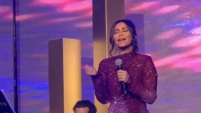 شيرين تشعل أولى حفلاتها بعد طرح ألبوم «نساي» في الكويت (فيديو)