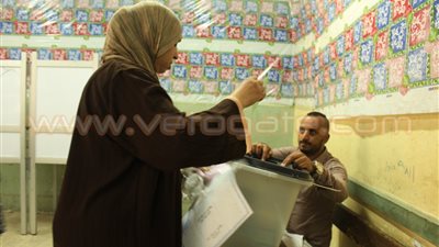 وصول القضاة المشرفين على اللجان اﻻنتخابية بالعريش