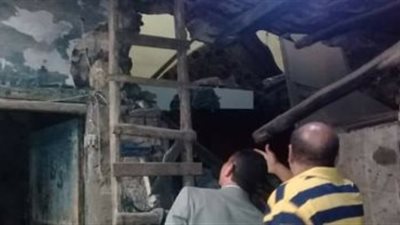 إخلاء عقار لسقوط أجزاء منه دون وقوع إصابات بالشرابية