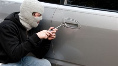 حبس عاطلين كونا تشكيلًا عصابيًا تخصص في سرقة السيارات بمصر الجديدة